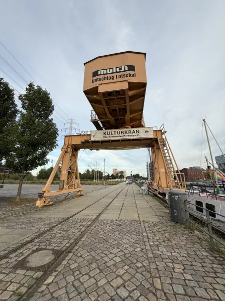 KulturKran im Museumshafen Harburg