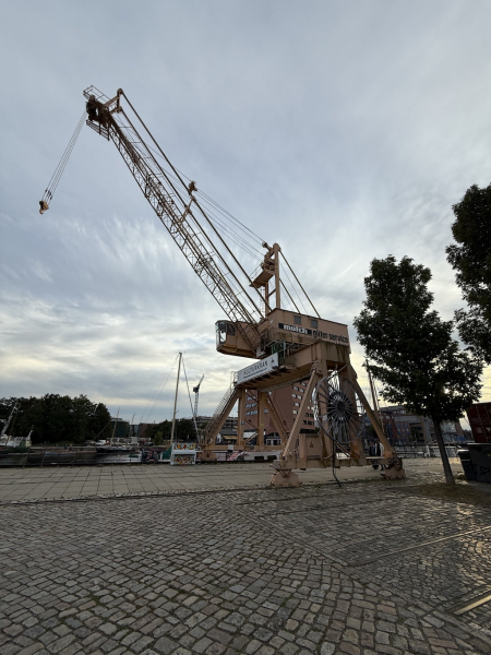 KulturKran im Museumshafen Harburg